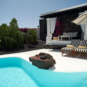 https://nicas-by-katis-villas.hotelsfuerteventura.org